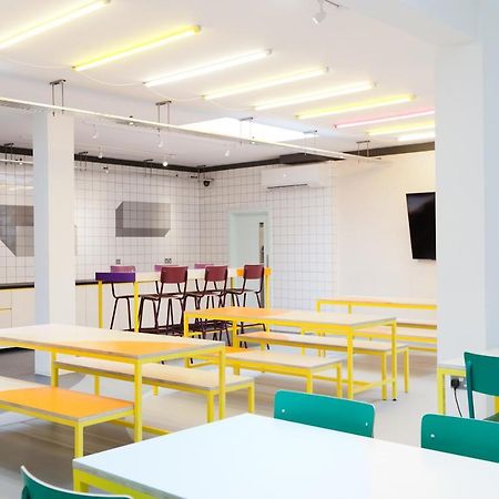 Via Limehouse Hostel London Kültér fotó