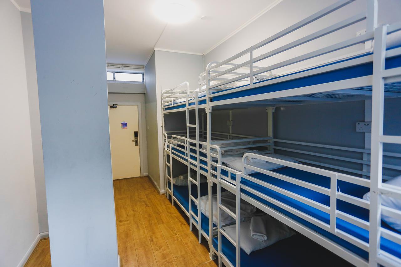 Via Limehouse Hostel London Kültér fotó