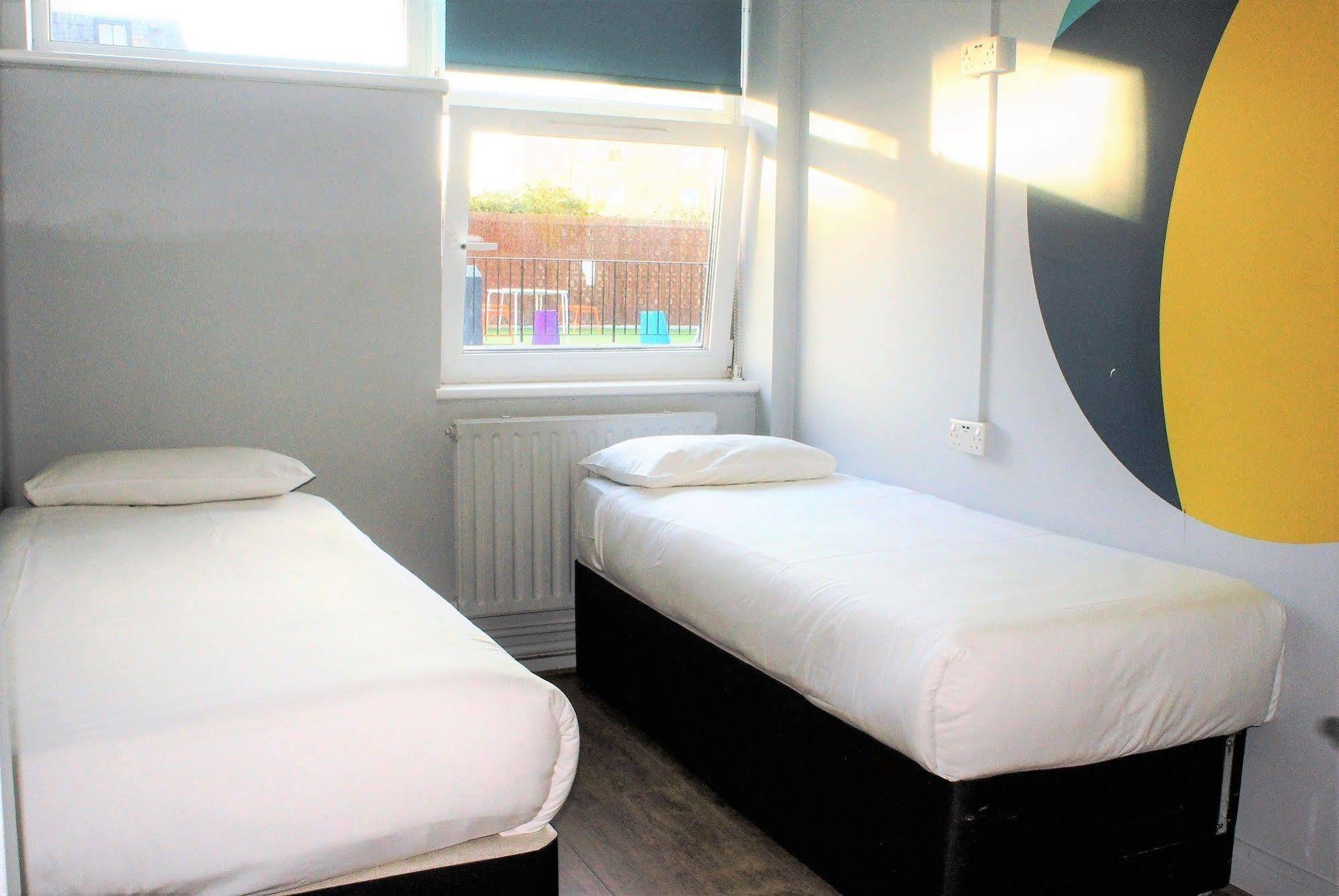Via Limehouse Hostel London Kültér fotó