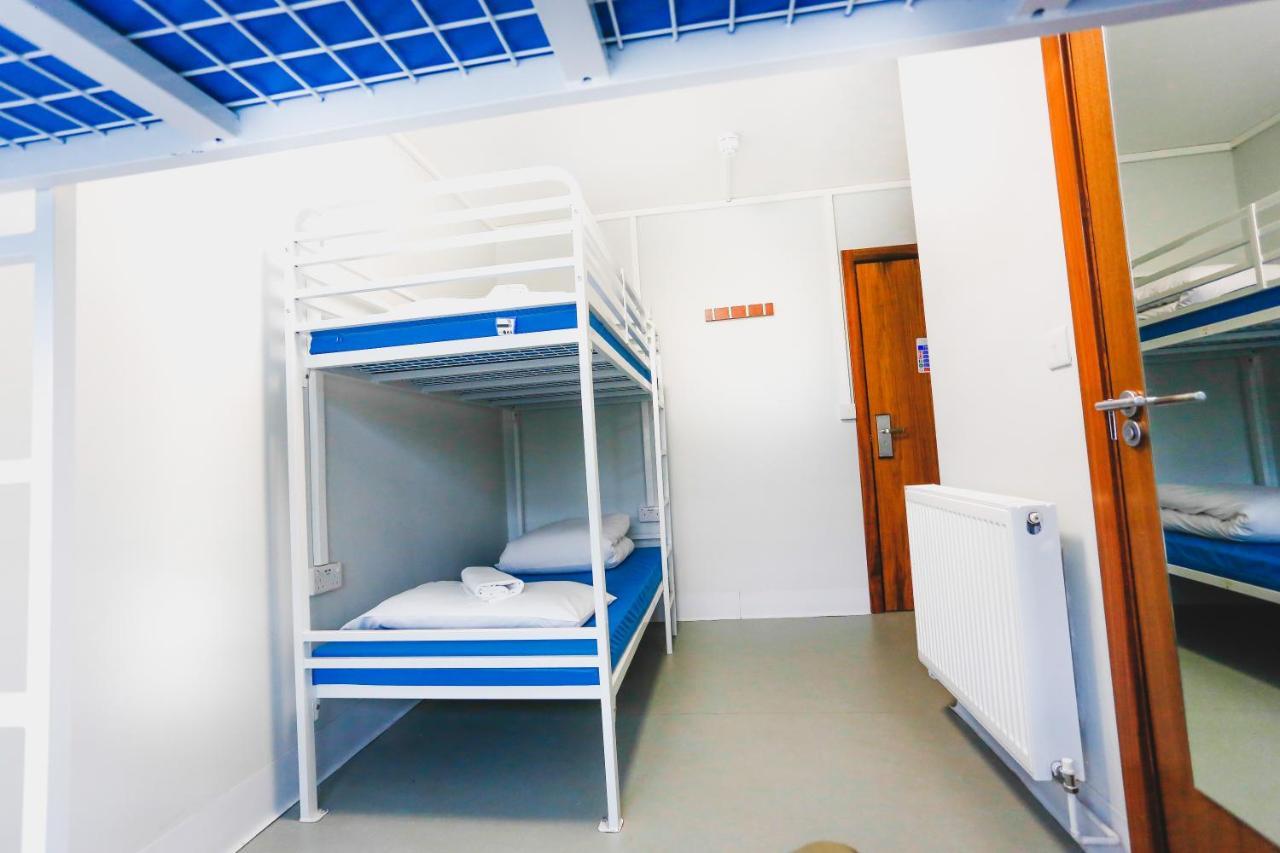 Via Limehouse Hostel London Kültér fotó