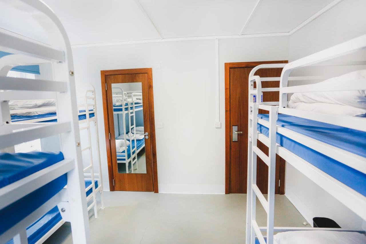 Via Limehouse Hostel London Kültér fotó